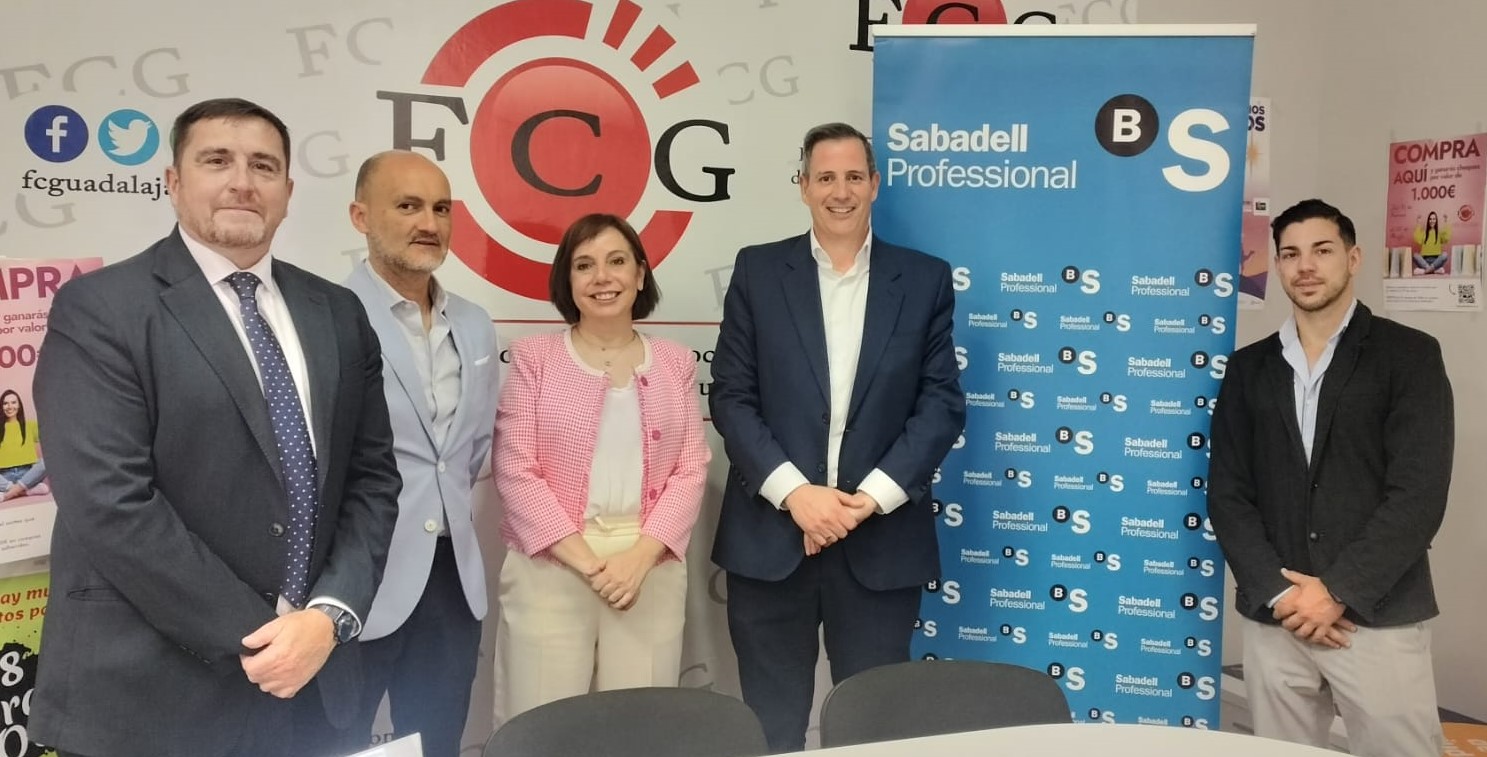 Foto convenio sabadell